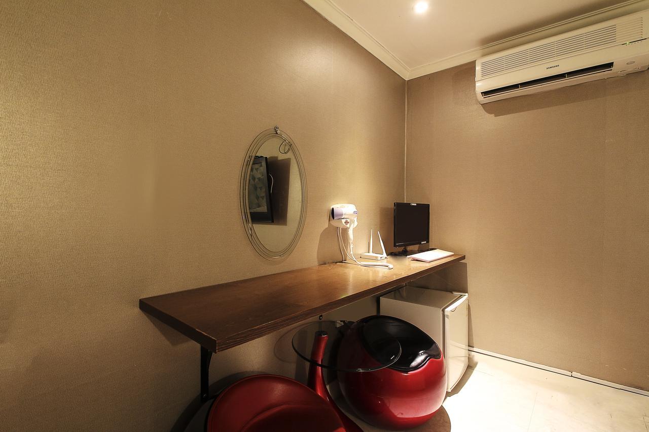 Hotel Goguma Shinchon ソウル特別市 エクステリア 写真