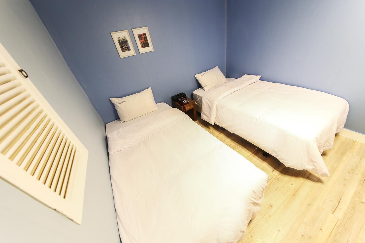Hotel Goguma Shinchon ソウル特別市 エクステリア 写真