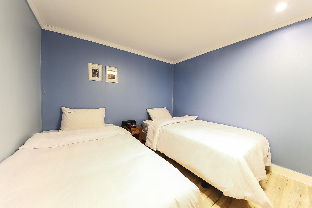 Hotel Goguma Shinchon ソウル特別市 エクステリア 写真