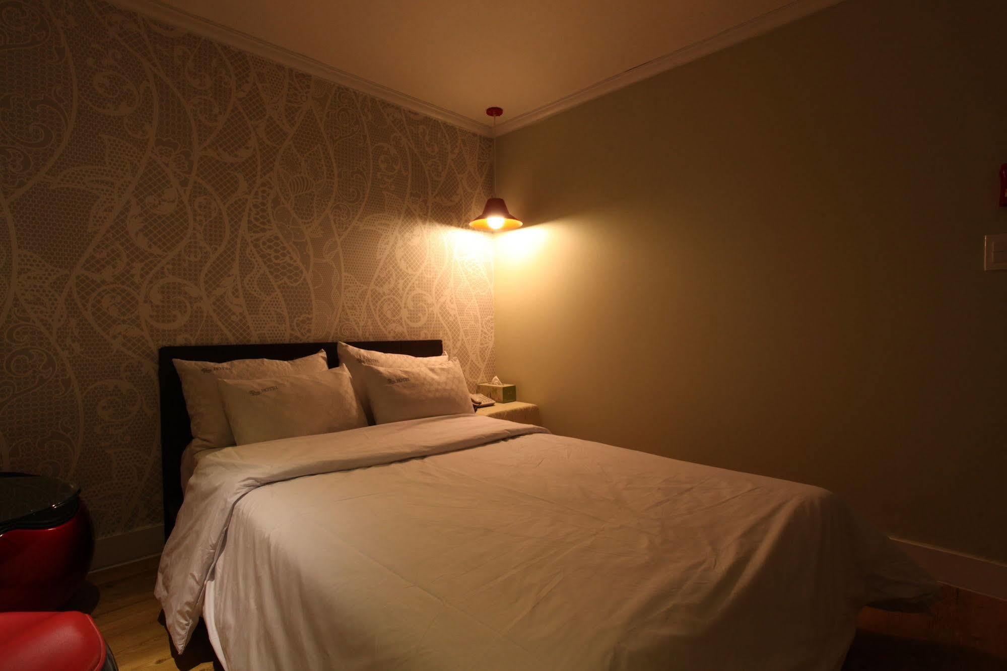 Hotel Goguma Shinchon ソウル特別市 エクステリア 写真